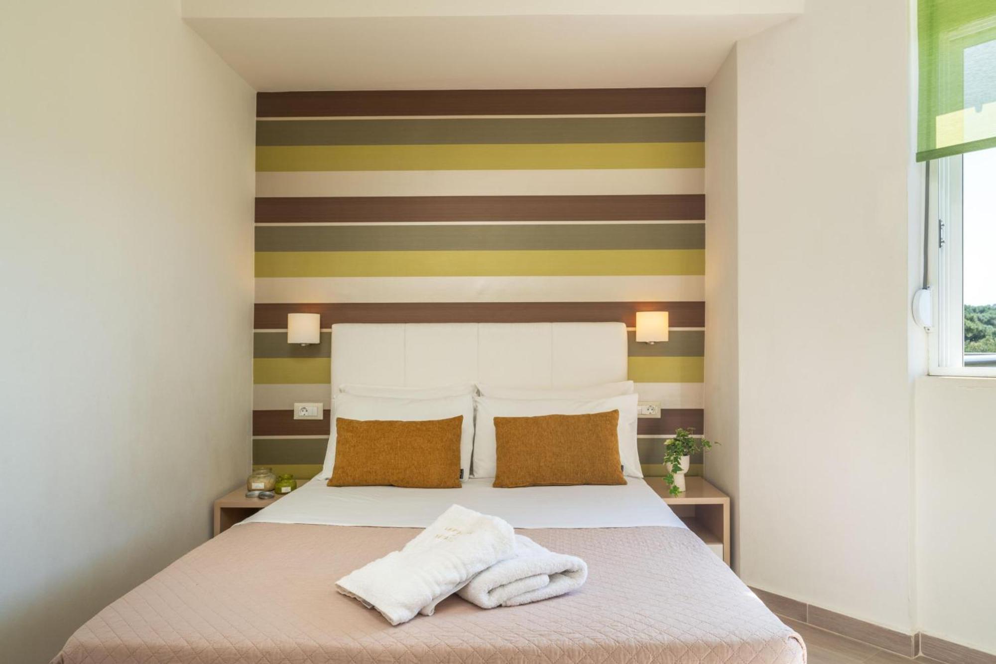 Villa Ariella With Sea View Agia Marina  Bagian luar foto