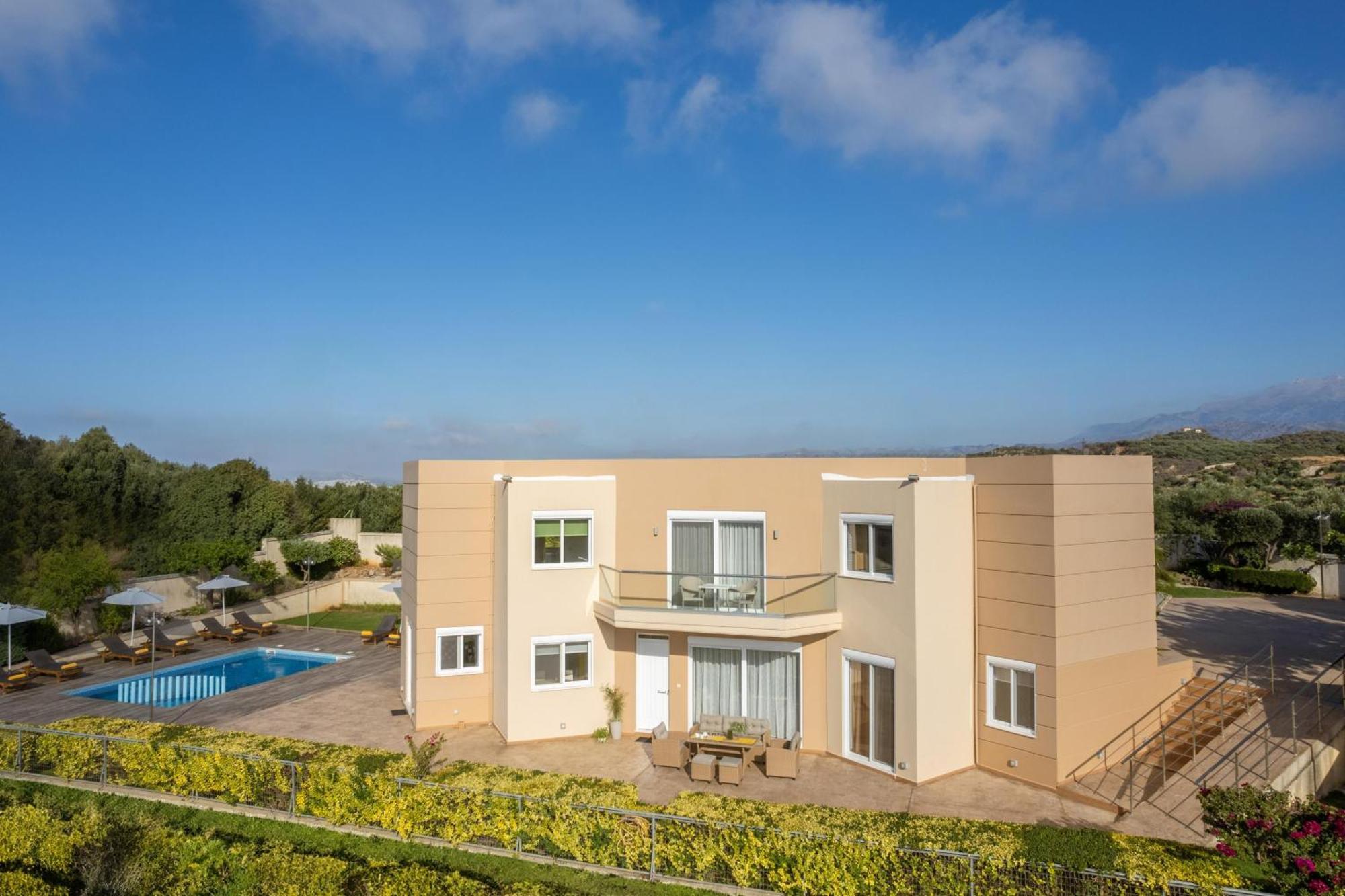 Villa Ariella With Sea View Agia Marina  Bagian luar foto