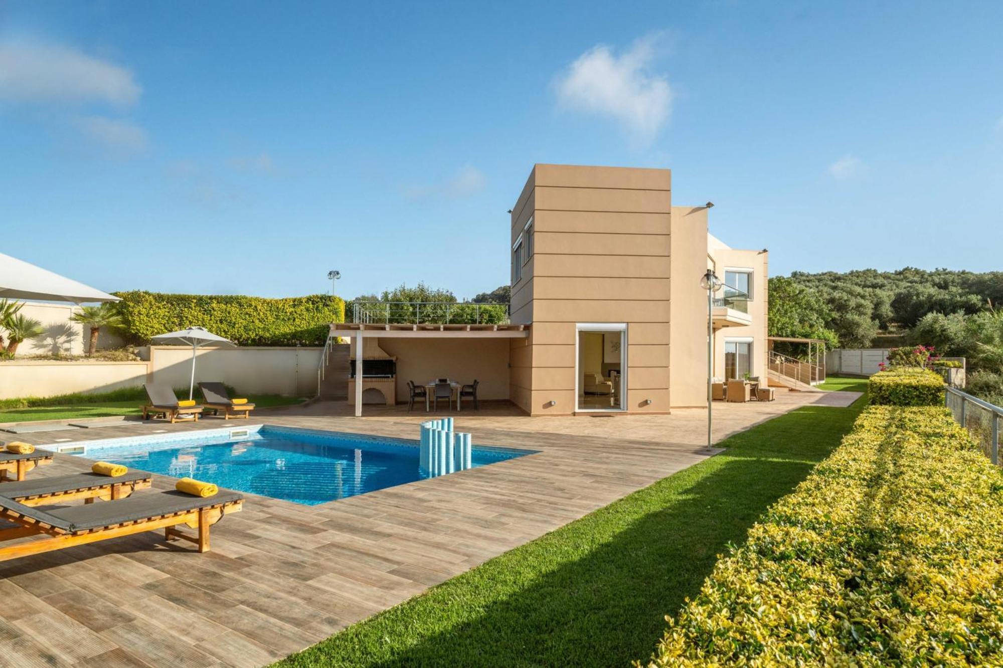 Villa Ariella With Sea View Agia Marina  Bagian luar foto