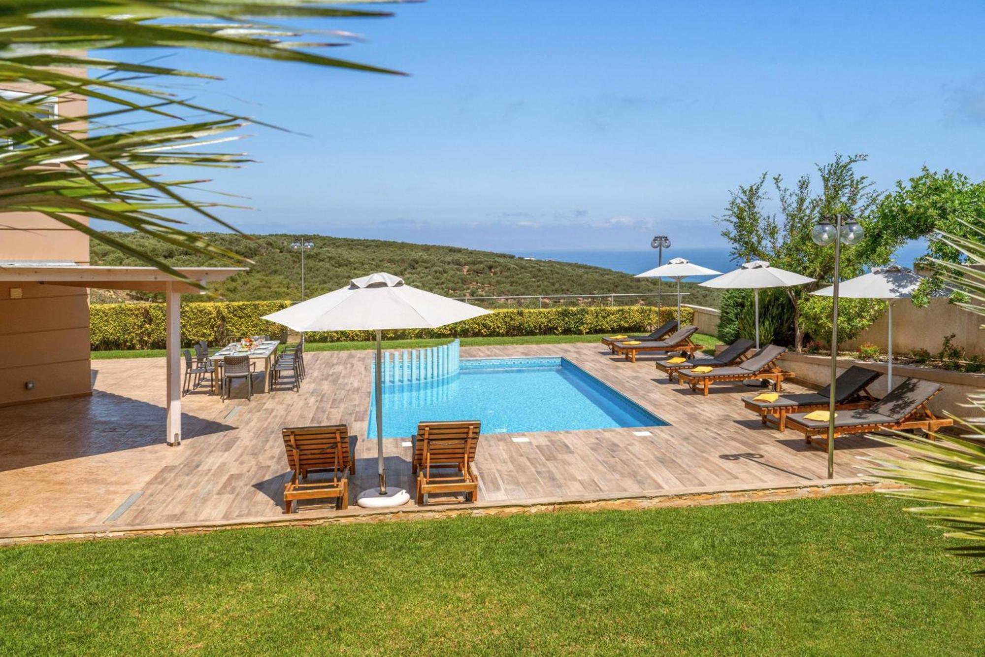Villa Ariella With Sea View Agia Marina  Bagian luar foto