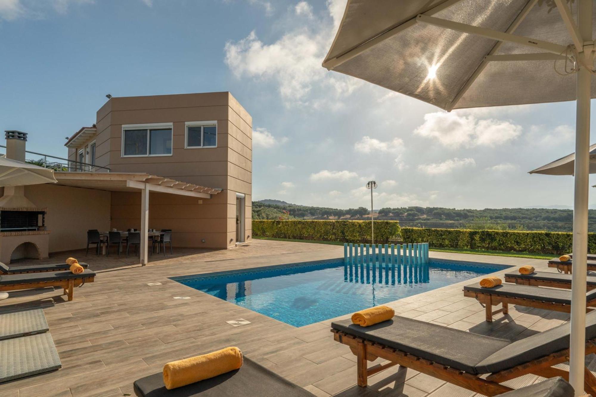 Villa Ariella With Sea View Agia Marina  Bagian luar foto